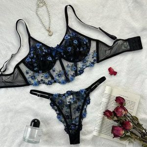 Lot de Culottes / Strings Motif Léopard en Dentelle Assortie